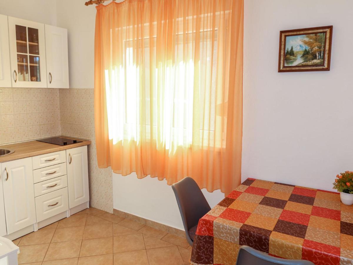 Holiday Home Ive By Interhome ペトルチャネ エクステリア 写真