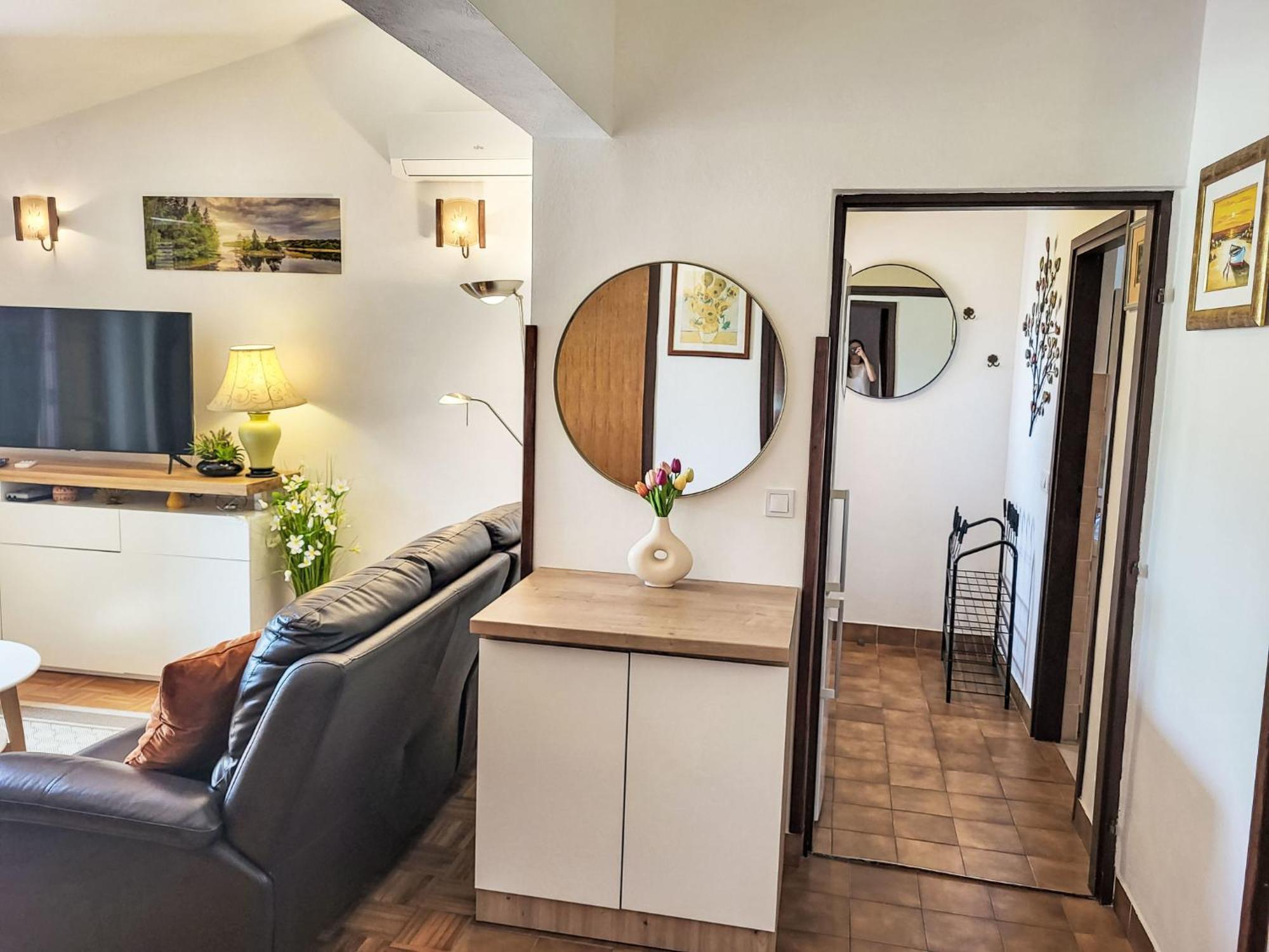 Holiday Home Ive By Interhome ペトルチャネ エクステリア 写真